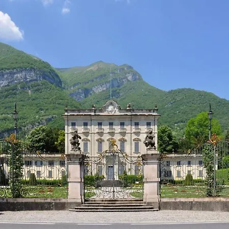 5-1 Of 11 In An Exclusive By Italian Lägenhet