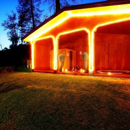 5-1 Of 11 In An Exclusive By Italian Lägenhet Tremezzo