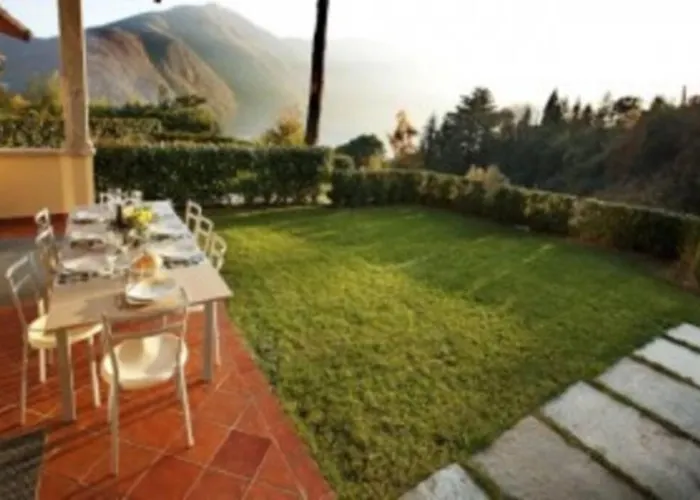 5-1 Of 11 In An Exclusive By Italian * Tremezzo