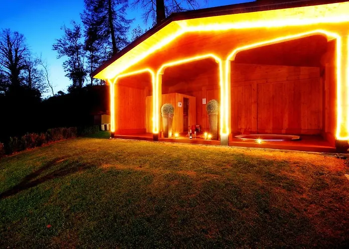 5-1 Of 11 In An Exclusive By Italian Lägenhet Tremezzo